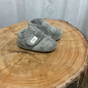 UGG Baby Gray Plush Booties Velcro Strap Size 3 EUC